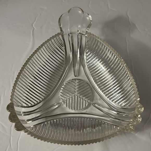 3/$20 Vintage Hazel Atlas Clear Depression Pressed Glass Triangle Candy Dish - Picture 4 of 4